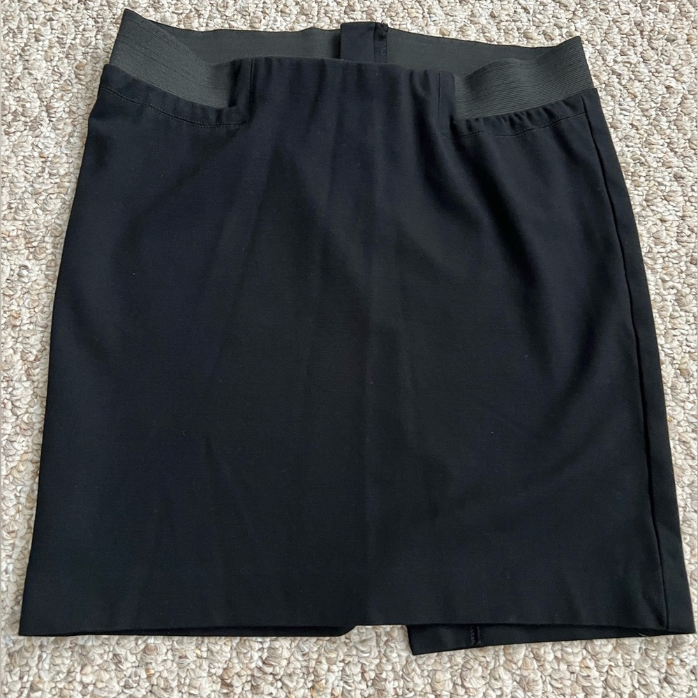 A Pea in the Pod Maternity Skirt